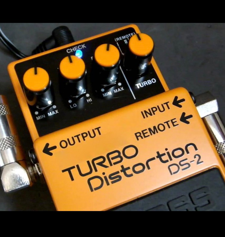 BOSS Turbo Distortion - Guitar Effects Pedal